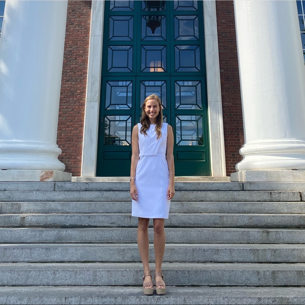 Meet your Posher, Elyse